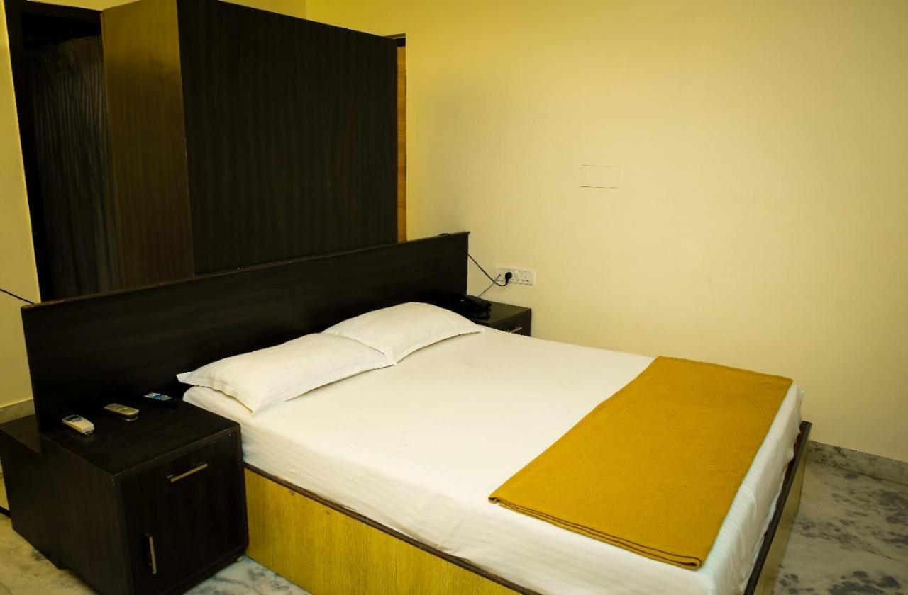 Hotel Arunachala Tiruvannāmalai Buitenkant foto