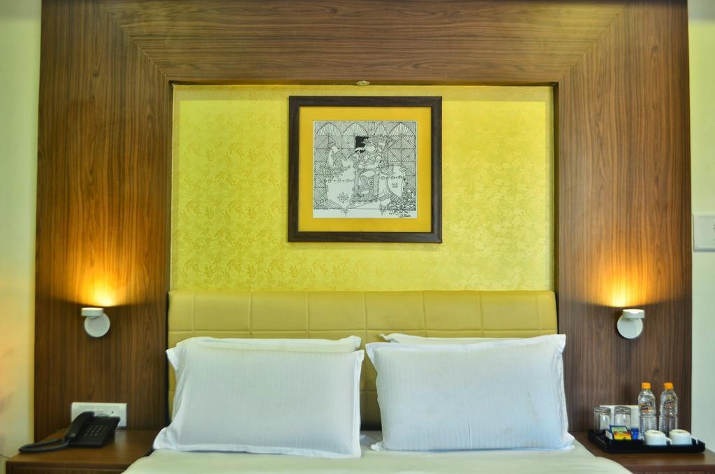 Hotel Arunachala Tiruvannāmalai Buitenkant foto