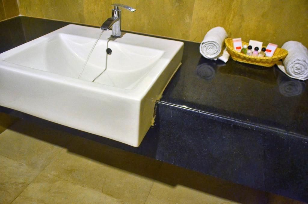 Hotel Arunachala Tiruvannāmalai Buitenkant foto